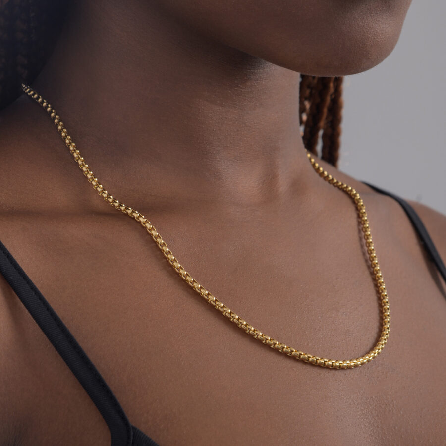 thin classic necklace chain cube link style jewellery gold on black skin girl stainless steel